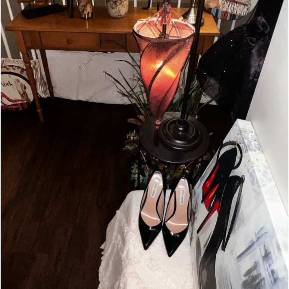 Steve Madden Black Sleek High Heels.
PayPal payments not accepted. - Picture 7 of 16